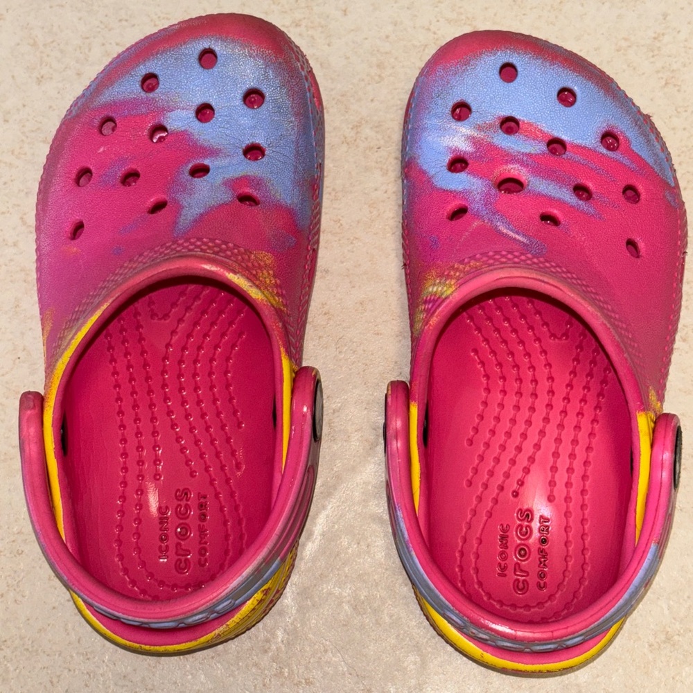 CROCS - toddler size 8